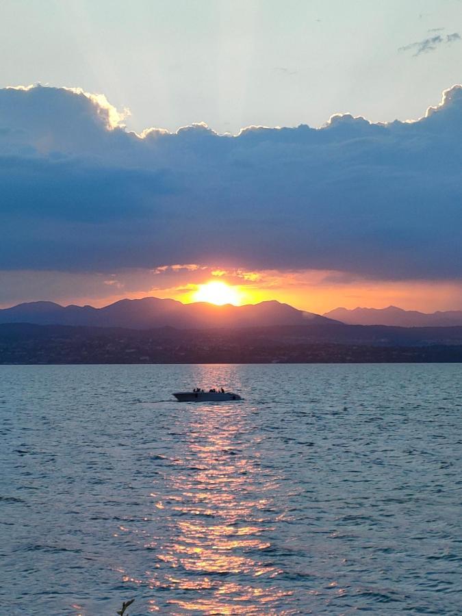 Luxury Suite Sirmione Buitenkant foto